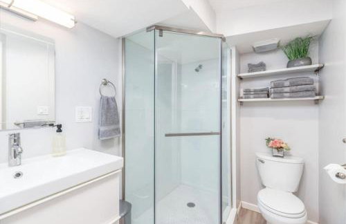 Private Pet Friendly Avenues Suite of Downtown - Foto 15