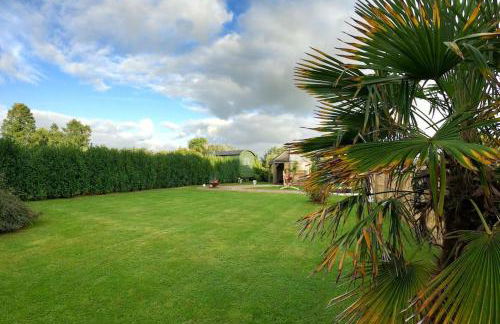 Romantic Retreat - Luxury Shepherds Hut + Hot Tub! - Foto 33