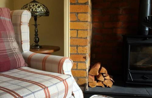 Birchwood Cottage - In the Heart of Wooler - Photo 3
