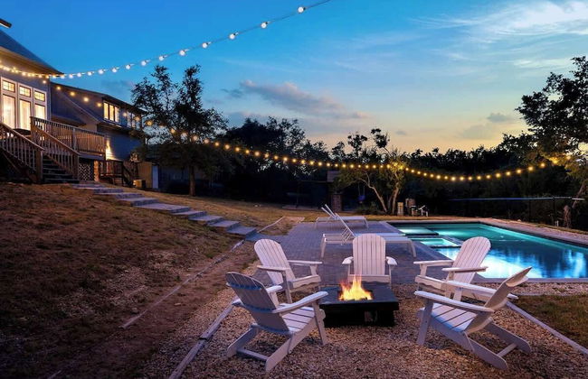 Luxurious Lake Park House: Sleeps 25, Pool, Hot-tub, Firepit and Game Room! - Photo 36