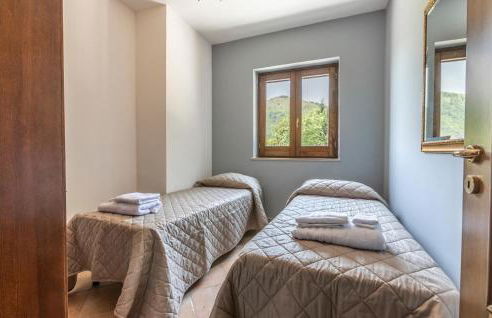 7 Bedroom Stunning Home In Caiazzo - Foto 33