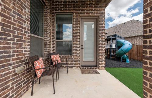 Iron & Ivy 5BR5BA Sleeps 12 - Foto 8