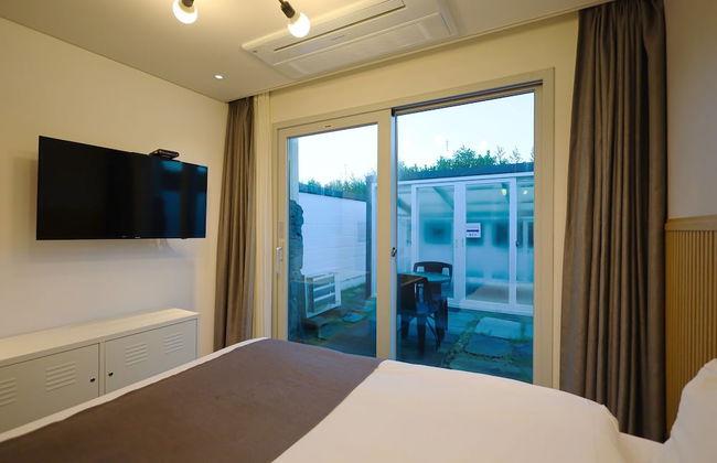 Pool & Villa Sorang - Photo 19