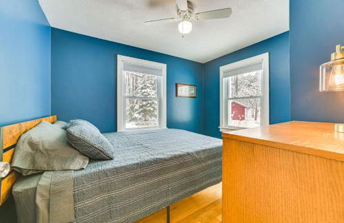 Walk to Lake Huron Beaches Home with Fire Pit! - Foto 11