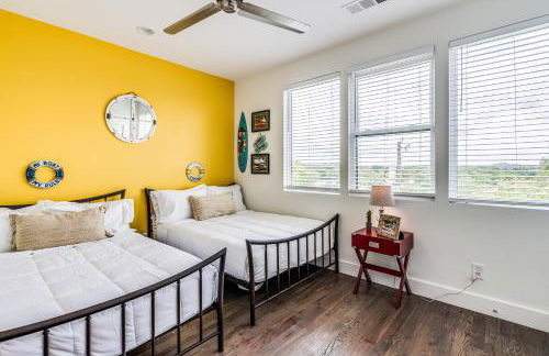 Nash House & Bars of Broadway with Patio Bar and Views! 8min Downtown! Sleeps 12! - Foto 27