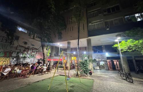 Apartamento a Passos do Metrô da Glória! Silêncio e Portaria 24h - Foto 3