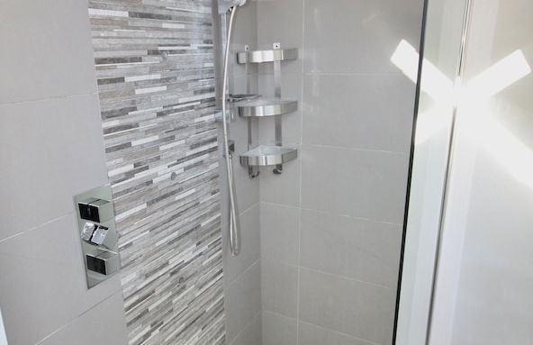 Four Corners Holiday Home with Hot Tub & Sauna - Foto 26