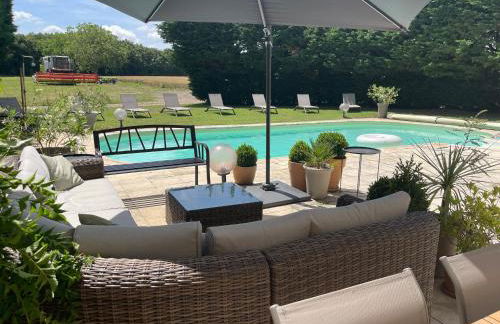 La Cachette - gîte 'cosy' à Magny Cours - Foto 10