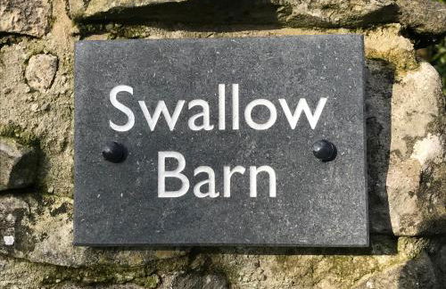Swallow Barn - Photo 12