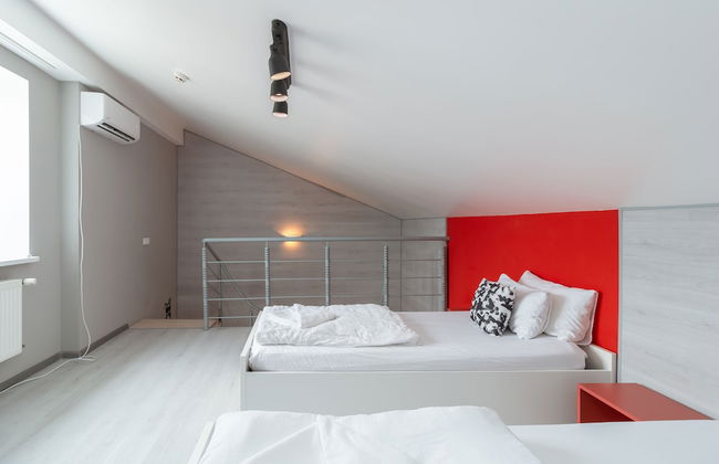 Stories Hub - Photo 42