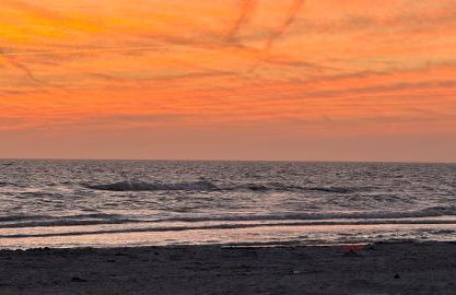 Luxurious 3 bedrooms 2 bath Ultimate Beach Life! 5 min walk to beach! - Foto 34