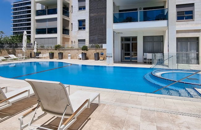 Condo & Pool in New North by FeelHome - Foto 20