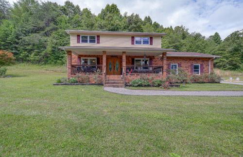 Peaceful Bluff City Retreat with Fire Pit and Grill - Foto 27