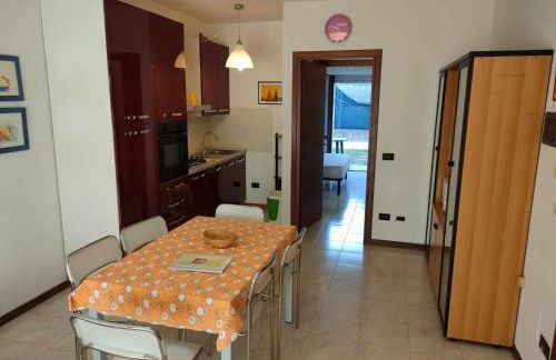 Residence MokyA1-piscina, WiFi, giardino, garage - Foto 2