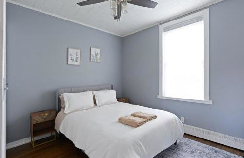 20 min to NYC, Newly Renovated, Private Driveway - Foto 14