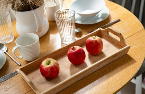 Woodland Art Studio - Cosy Woodland Studio with Private Hot Tub - Photo 13