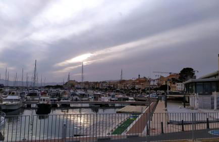Cambrils Bahía - Photo 16
