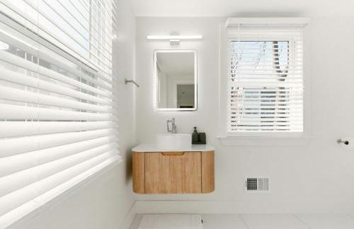 NEW! Gated, Secure, Modern, Beauriful 6 bdr, 4 bth, Near Everything - Foto 8