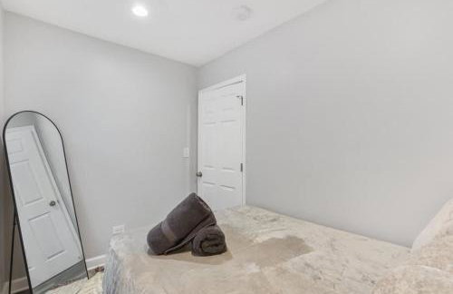 Cozy Chic 4BD 2BA Home in St Charles - Foto 18