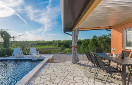 Villa Pendolina with pool and grill in Umag - Foto 8