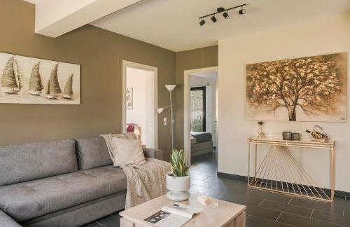 Queen Bee Residence - Photo 80