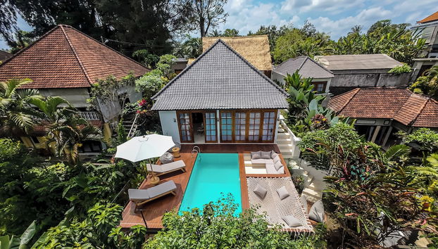 Garden Heights Villa by EVDEkimi - Elegant 3BR Jungle oasis with Hammock - Foto 2, Zona de estar del vestíbulo