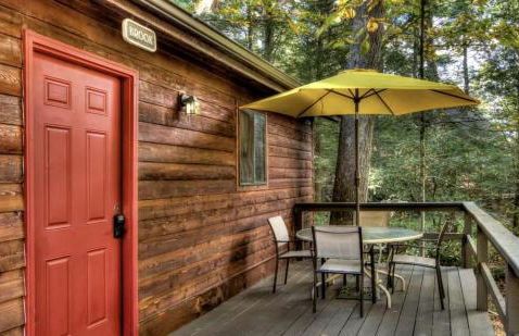 Cozy Cottage Rental with Small Private Pond in Canadensis, Pennsylvania - Foto 6