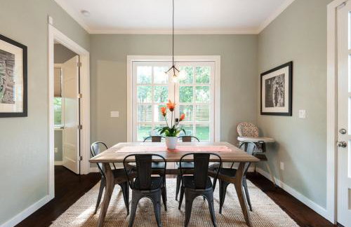 Discover the Riverwalk from New Craftsman Family Home - Foto 15