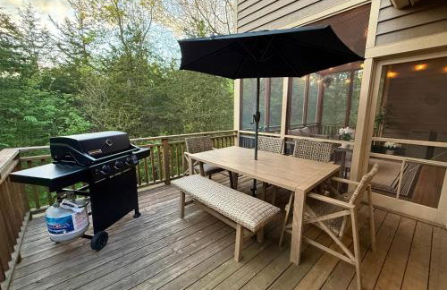 The Lodge, 'North Woods' style, boutique Galena Getaway! - Photo 16