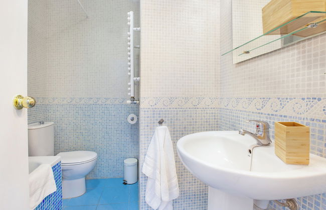 Stay U-nique Apartments Ricart - Photo 21