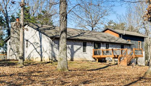 Spacious Retreat with Deck 14 Mi to Nolin Lake! - Foto 2