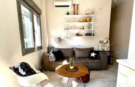 Nikaia Metro House - Foto 1