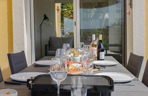 L'Escapade Jaune - Jacuzzi, Wi-Fi, tout équipée - Foto 24