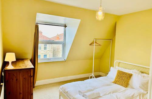 Penthouse Apartment with Impressive Views Sleeps 2 to 8 - Foto 30