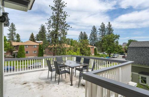 Historic Manor with 8 BDRMS 9 BATHS & 3 Kitchens - Foto 79