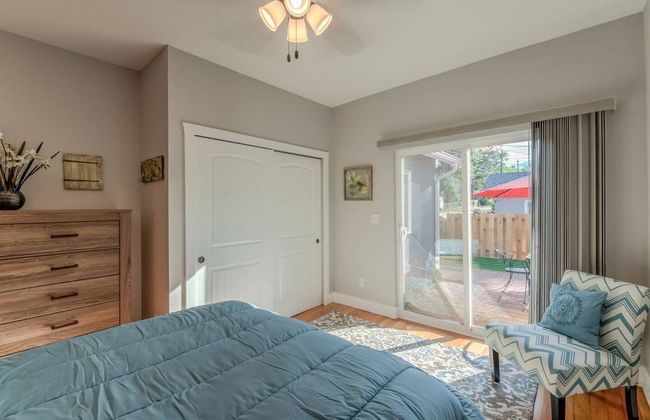 Couple's Mountain Getaway Close to Everything! - Foto 16