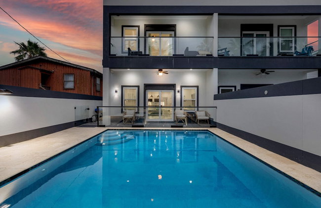Immaculate Townhouse w Pool Balcony South Padre - Foto 85