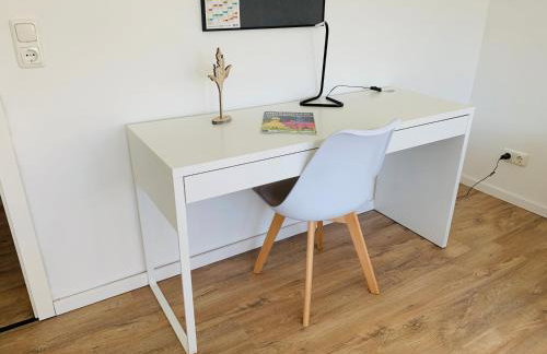 FEDDERSEN LIVING Kernsanierte Ferienwohnungen - Gemütlich - Netflix - Voll ausgestattet - zentral - Foto 30