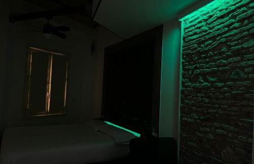 Luxury Apartments Chinitas 11 - Photo 32