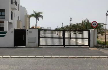 Sunny Luxury Apartment with two great sunny - level terraces, two swimming pools, in a new complex Pueblo Majorero, close to Fuerteventura Golf Club, next to the beach , Atlantico Shopping Mall and casino in Caleta de Fuste - Foto 46