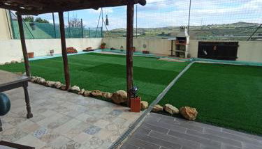 Alojamento - Apartamento ou quarto - Estacionamento à porta - Foto 5