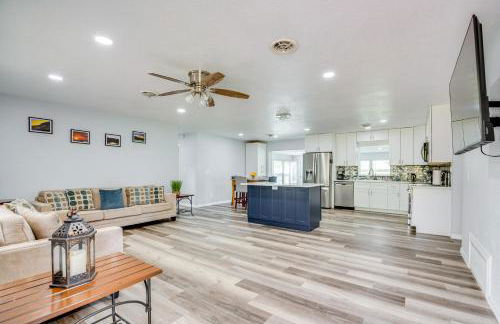 Stay and Play in Belleview Welcoming Home with Yard - Foto 4