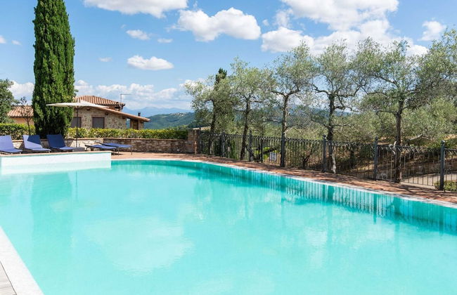 Holiday Home in Collazone With Pool & Sauna - Foto 1