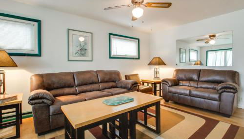 Neenah Home with Deck Near Lake Winnebago - Foto 1