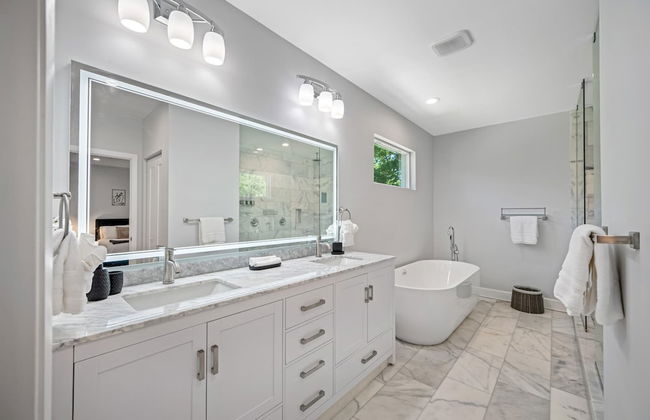 Luxury Tampa Home w/ Pool, Jacuzzi & Amenities - Foto 23