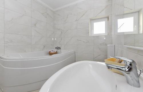 Apartmani Perić 1 Meka Draga - Foto 47