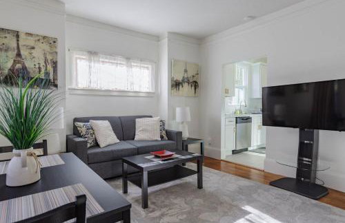 1 Berkeley - Entire Apartment - Private, Spacious - Photo 5