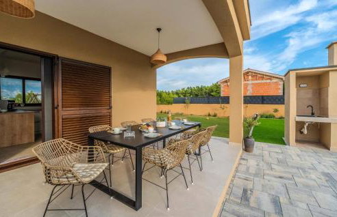 4 Bedroom Cozy Home In Jovici - Photo 20