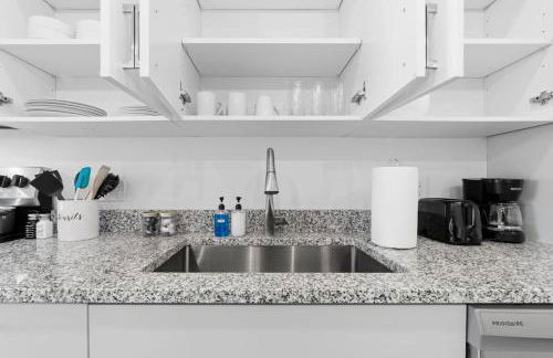 CRWU CLE Clinic , Walk UH CWRU , Gym WD Parking - Foto 12