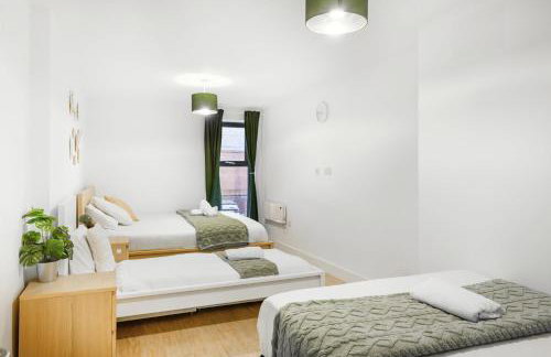 Huge Digbeth Apt Sleeps 8 5bed Free Parking. - Foto 42